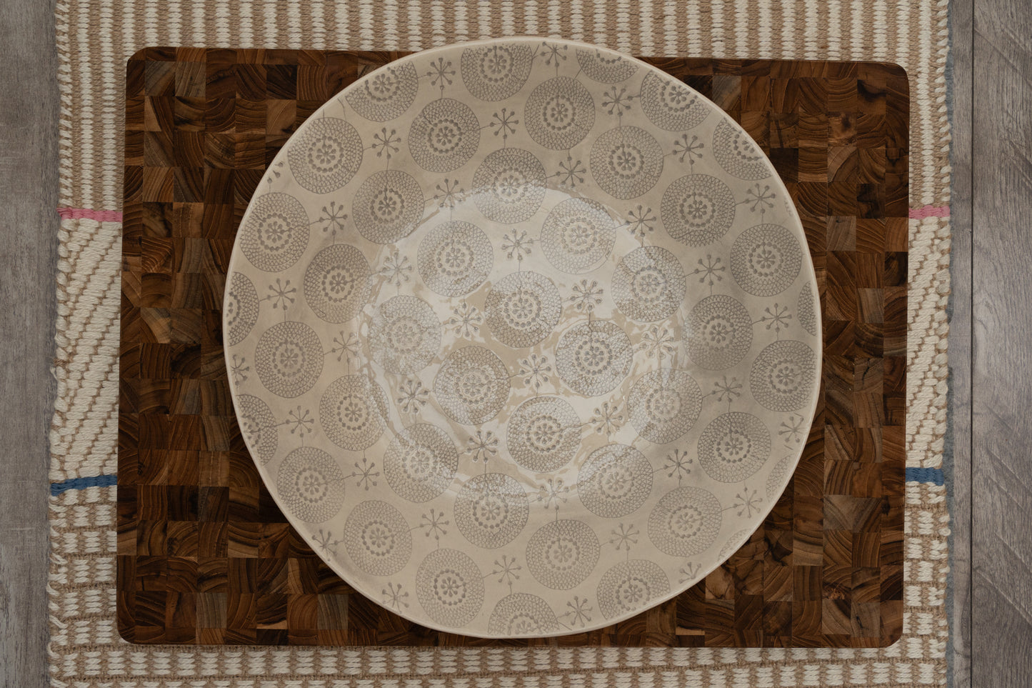 Wonki Ware Ceramics - XL Round Plate Serveware