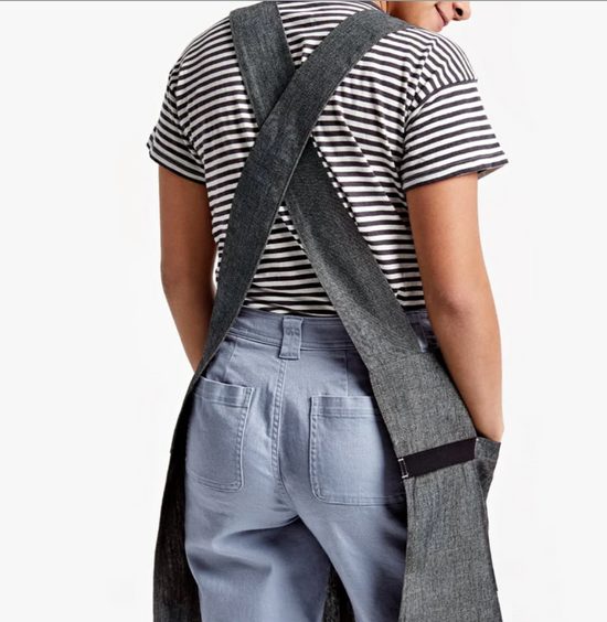 Hedley & Bennett The Smock Apron - Black Salt Chambray