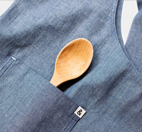 Hedley & Bennett The Smock Apron - Blue Salt Chambray