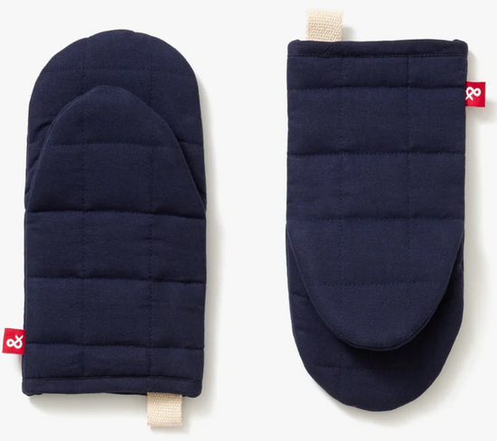 Hedley & Bennett Canada Oven Mitts