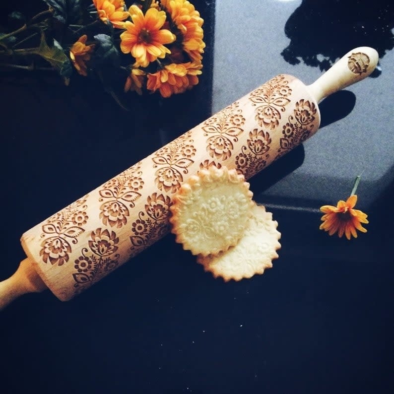 Embossed Rolling Pin - Bouquet of Flowers